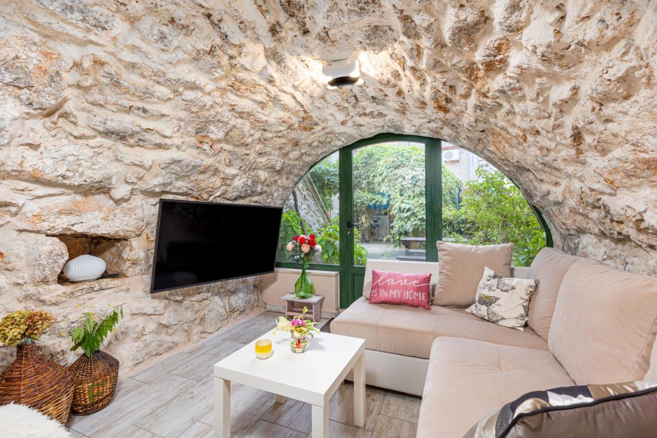 Volte Apartment *